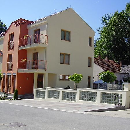 Hotel Mladimir Daruvar Exterior photo